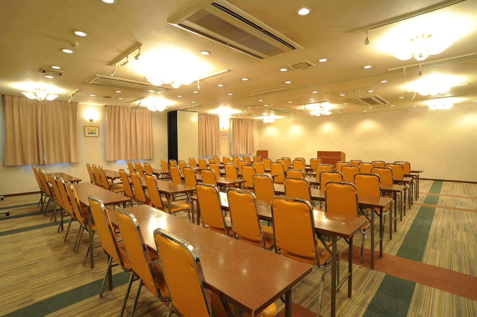 Suizenji Comfort Hotel Kumamoto Bagian luar foto